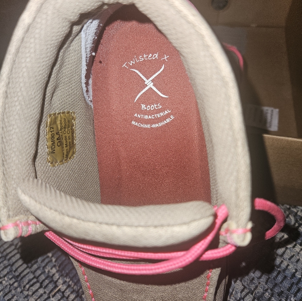 Twisted X Adult Chucas - Dusty Tan and Pink - Picture 3 of 5